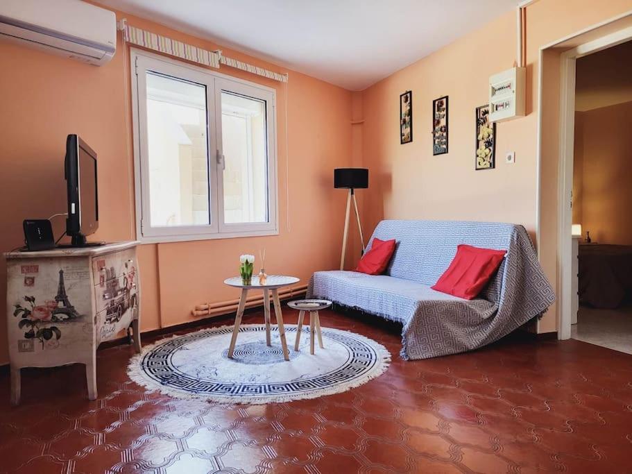 Afentis Apartment Agia Ermioni Bagian luar foto