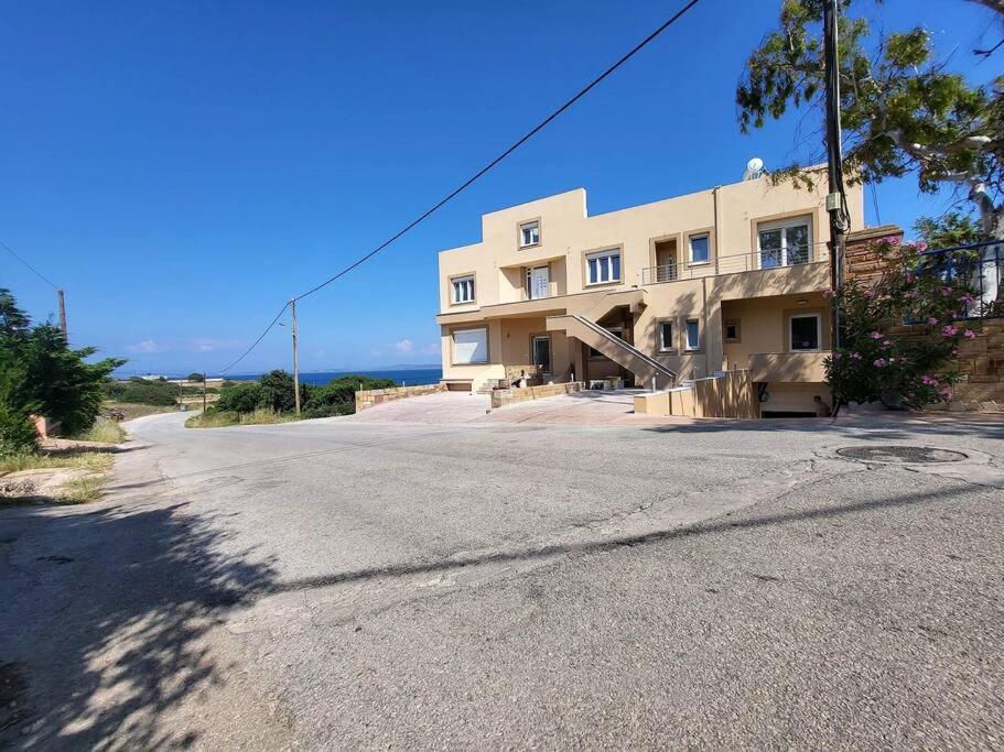 Afentis Apartment Agia Ermioni Bagian luar foto